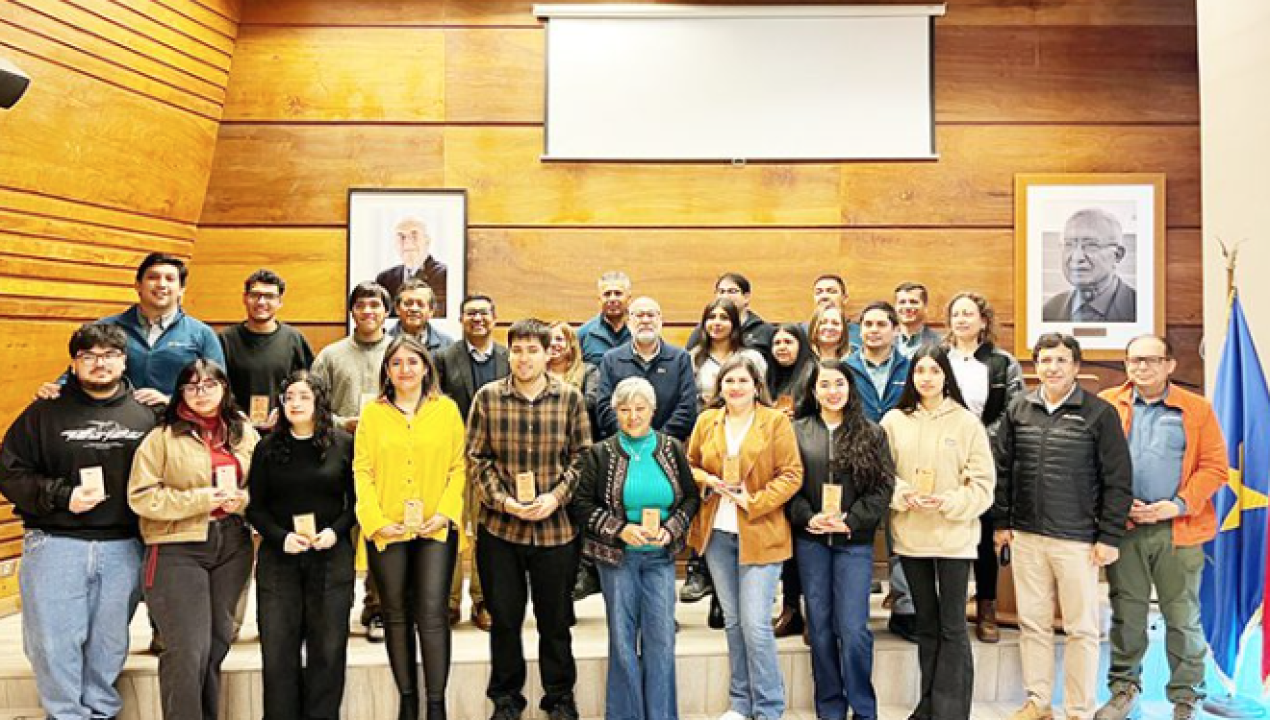 /scm-carola-otorgara-becas-a-jovenes-de-pueblos-originarios-de-la-comuna-de