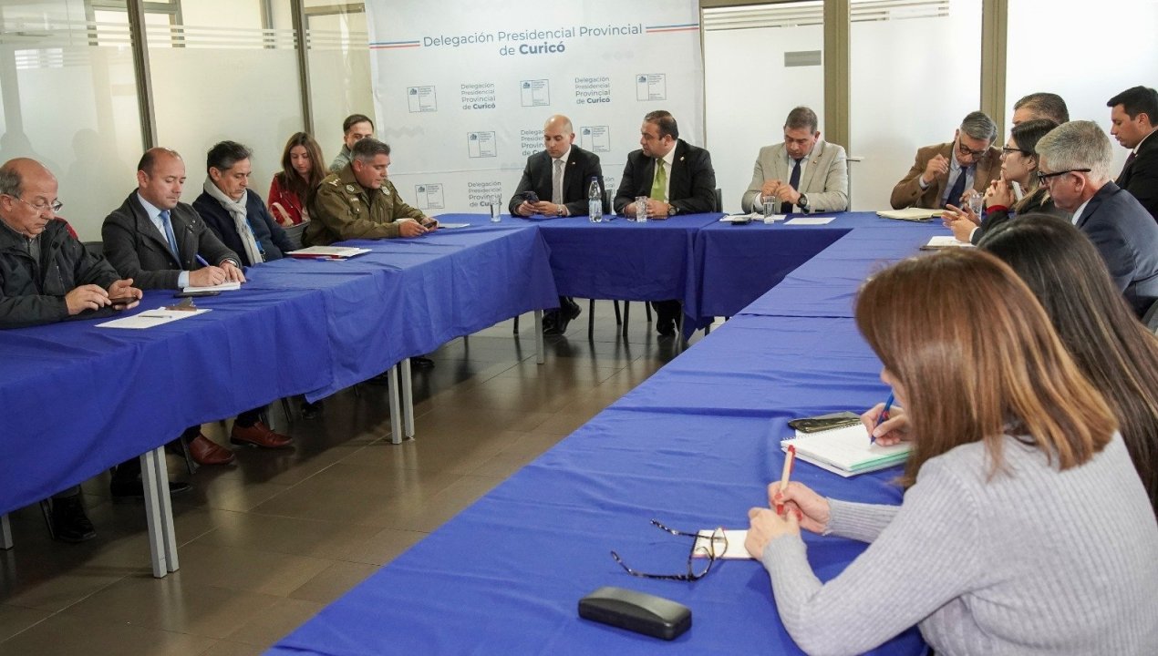/curico-fortalece-seguridad-en-colegios-publicos