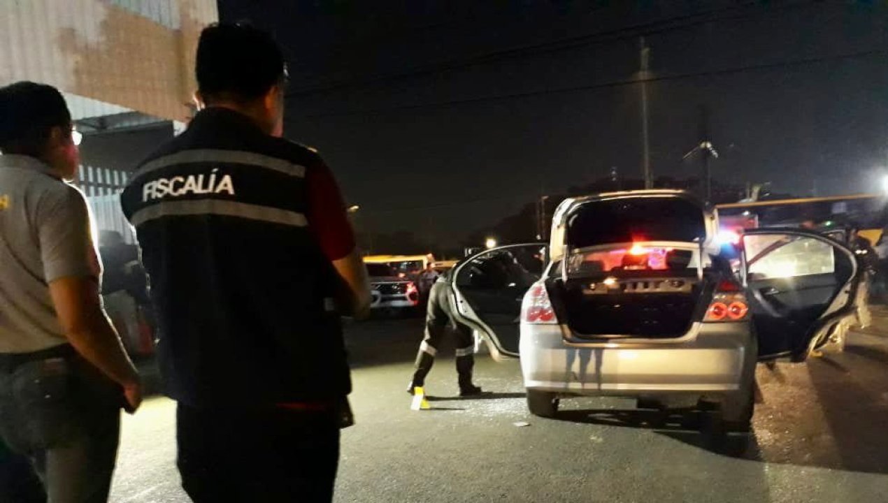 /internacional/america-del-sur/ecuador/conmocion-en-ecuador-asesinan-a-fiscal-mientras-conducia-su-vehiculo